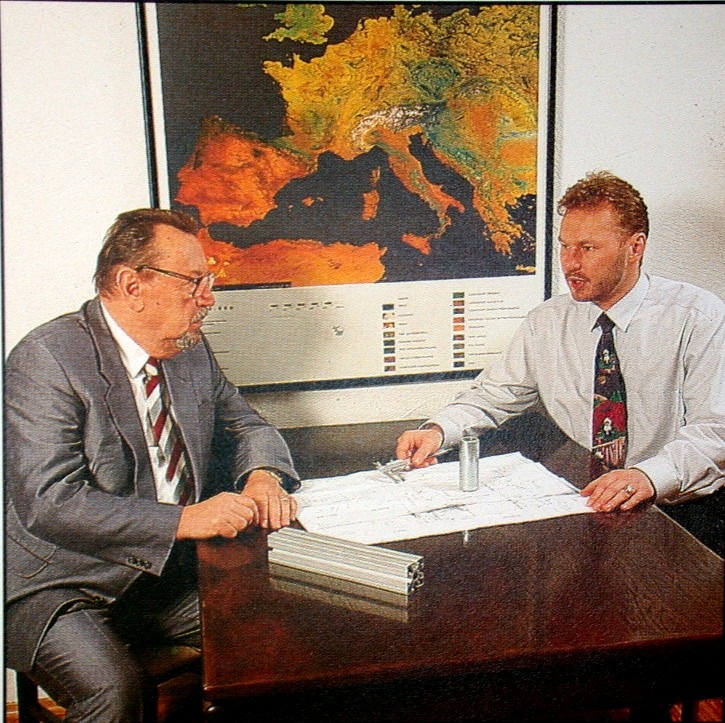 Rudolf Kurfess und Ulrich Kurfess bei der Unternehmensübergabe